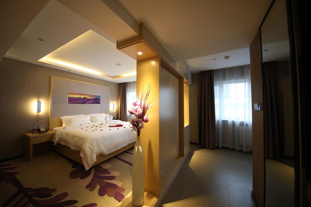 Lavande Hotel Qingdao North Station Shop Extérieur photo